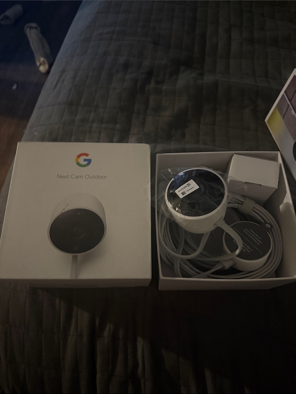 New Google Nest Cam Outdoor 1st Gen A0033 (NC2100ES) new open box